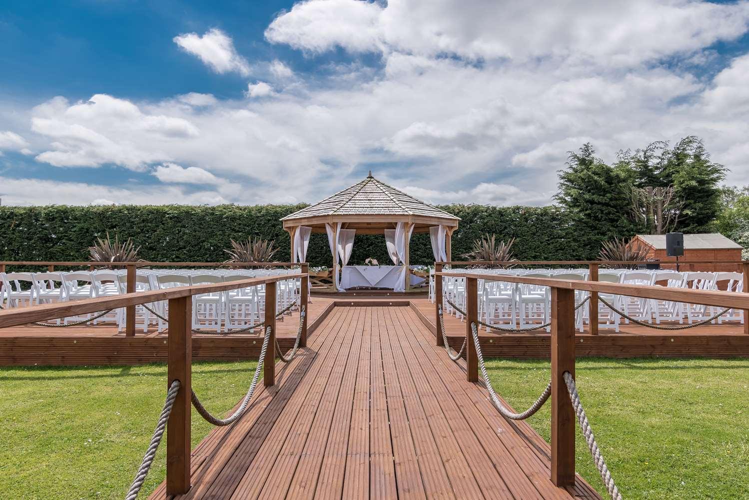 Best Western Rockingham Forest Hotel Корби Экстерьер фото